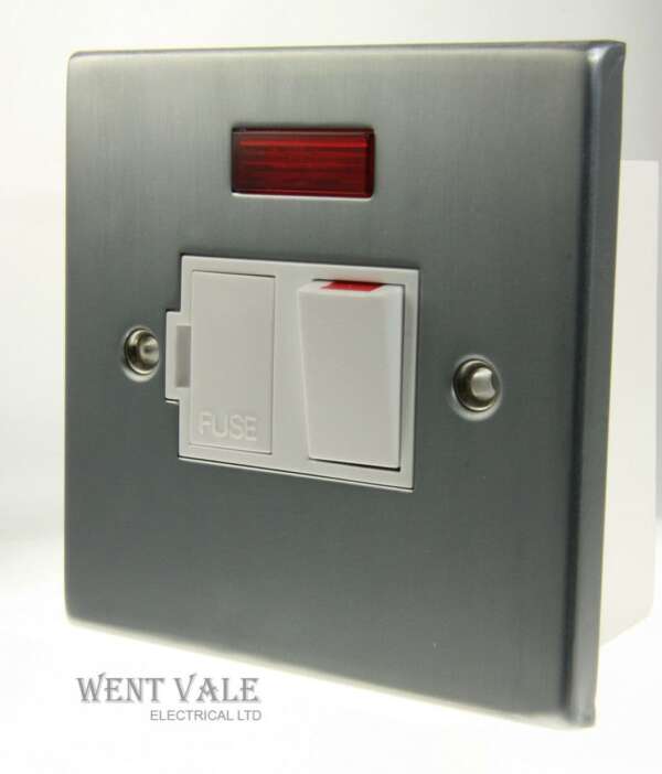 13A FUSED SW CONNECT UNIT NEON